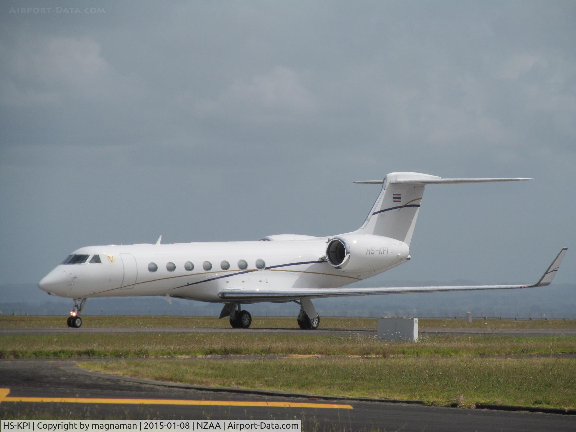 HS-KPI, 2014 Gulfstream Aerospace V-SP G550 C/N 5480, turning off runway