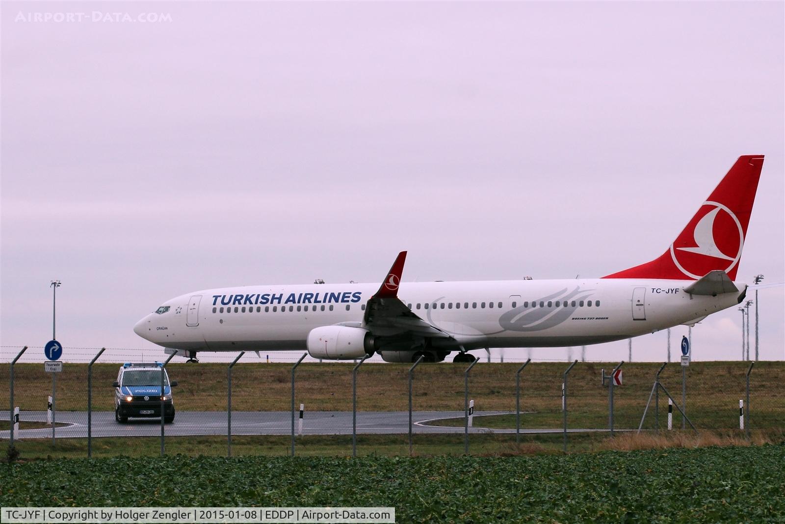 TC-JYF, 2012 Boeing 737-9F2/ER C/N 40982, Daily IST shuttle on taxi to departure.....
