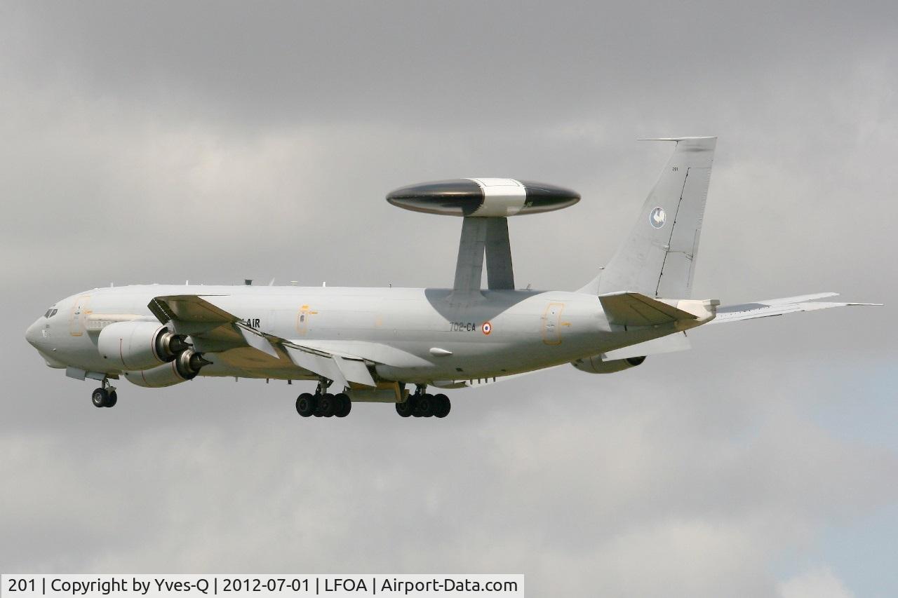 201, 1990 Boeing E-3F Sentry C/N 24115, French Air Force Boing E-3F SDCA, On final rwy 26, Avord Air Base 702 (LFOA) Open day 2012