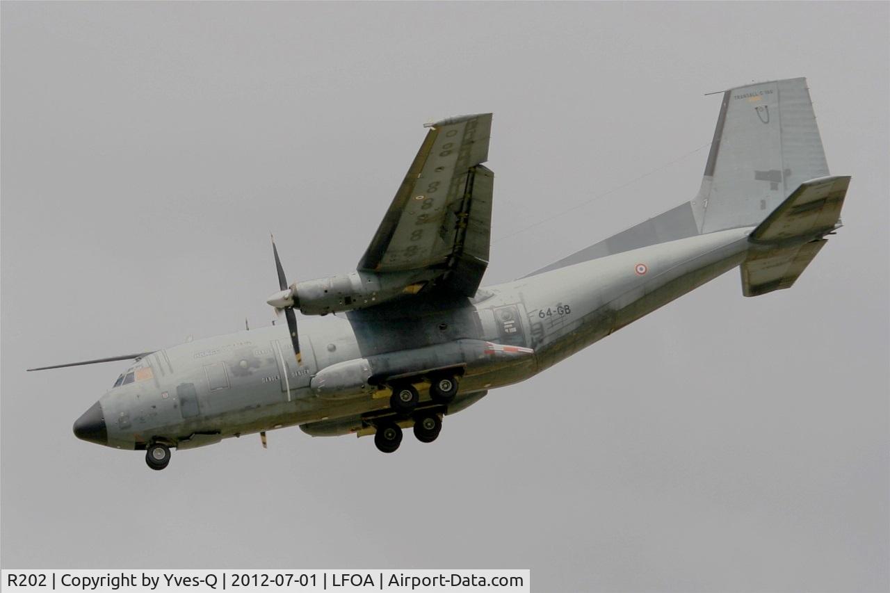 R202, Transall C-160R C/N 202, French Air Force Transall C-160R, On final rwy 26,  Avord Air Base 702 (LFOA) Open day 2012