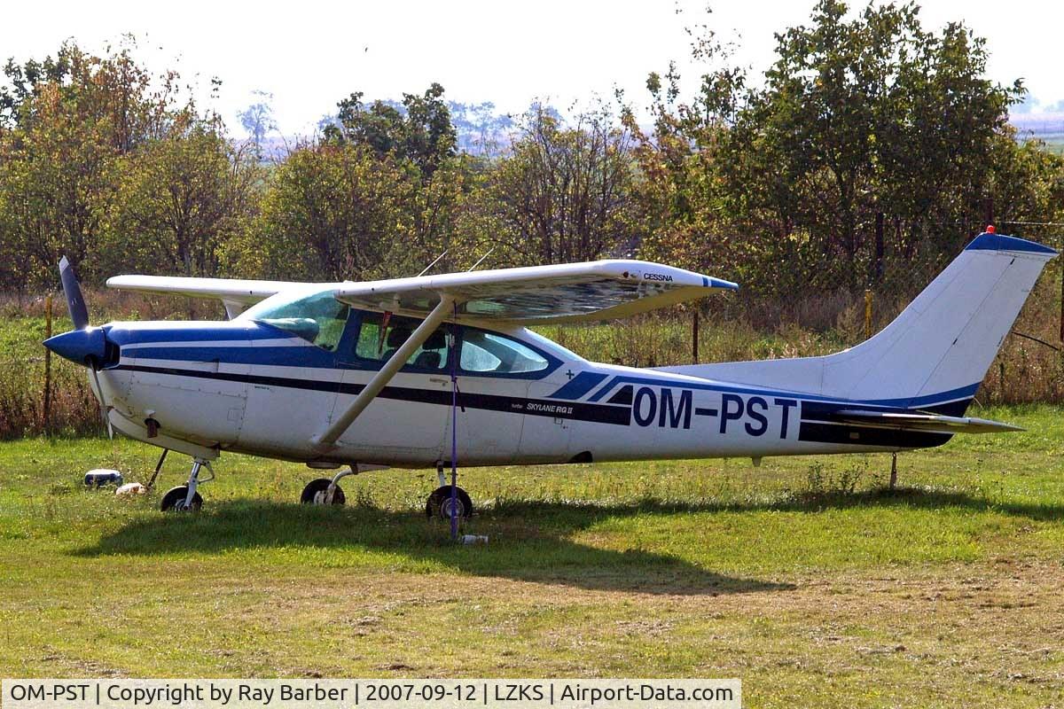OM-PST, 1979 Cessna TR182 Turbo Skylane RG Turbo Skylane RG C/N R18201030, Cessna TR.182 Turbo Skylane RG II [R182-01030] Kralova~OM 12/09/2007