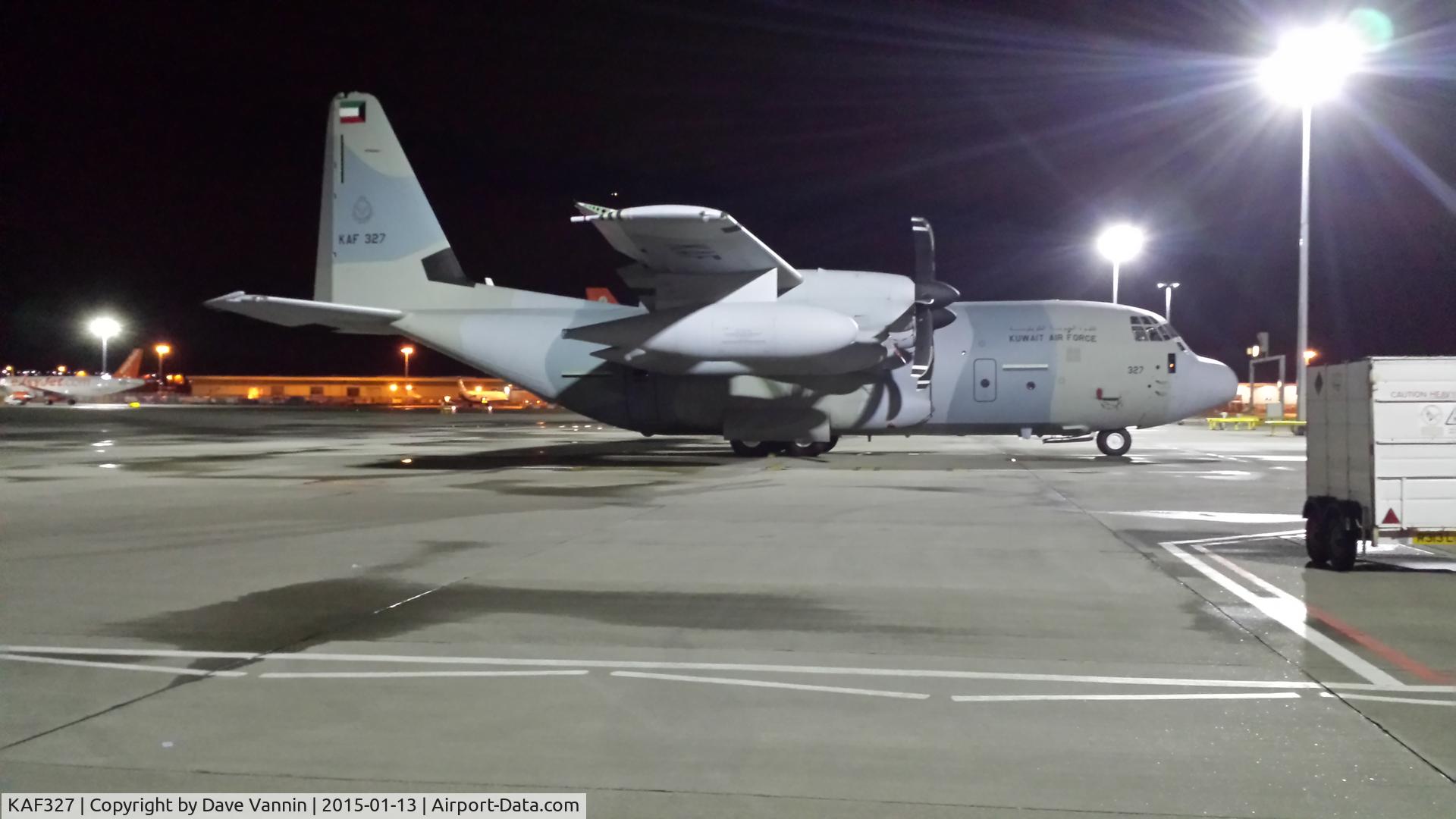 KAF327, Lockheed Martin KC-130J Super Hercules Hercules C/N 382-5749, Overnight stop at LGW 13/14 JAN 2015
