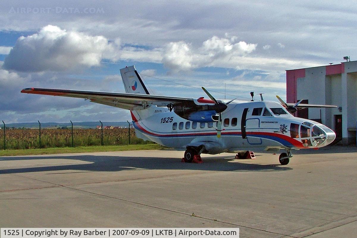1525, 1985 Let L-410FG Turbolet C/N 851525, Let L-410FG Turbolet [851525] (Czech Air Force) Brno-Turany 09/09/2007