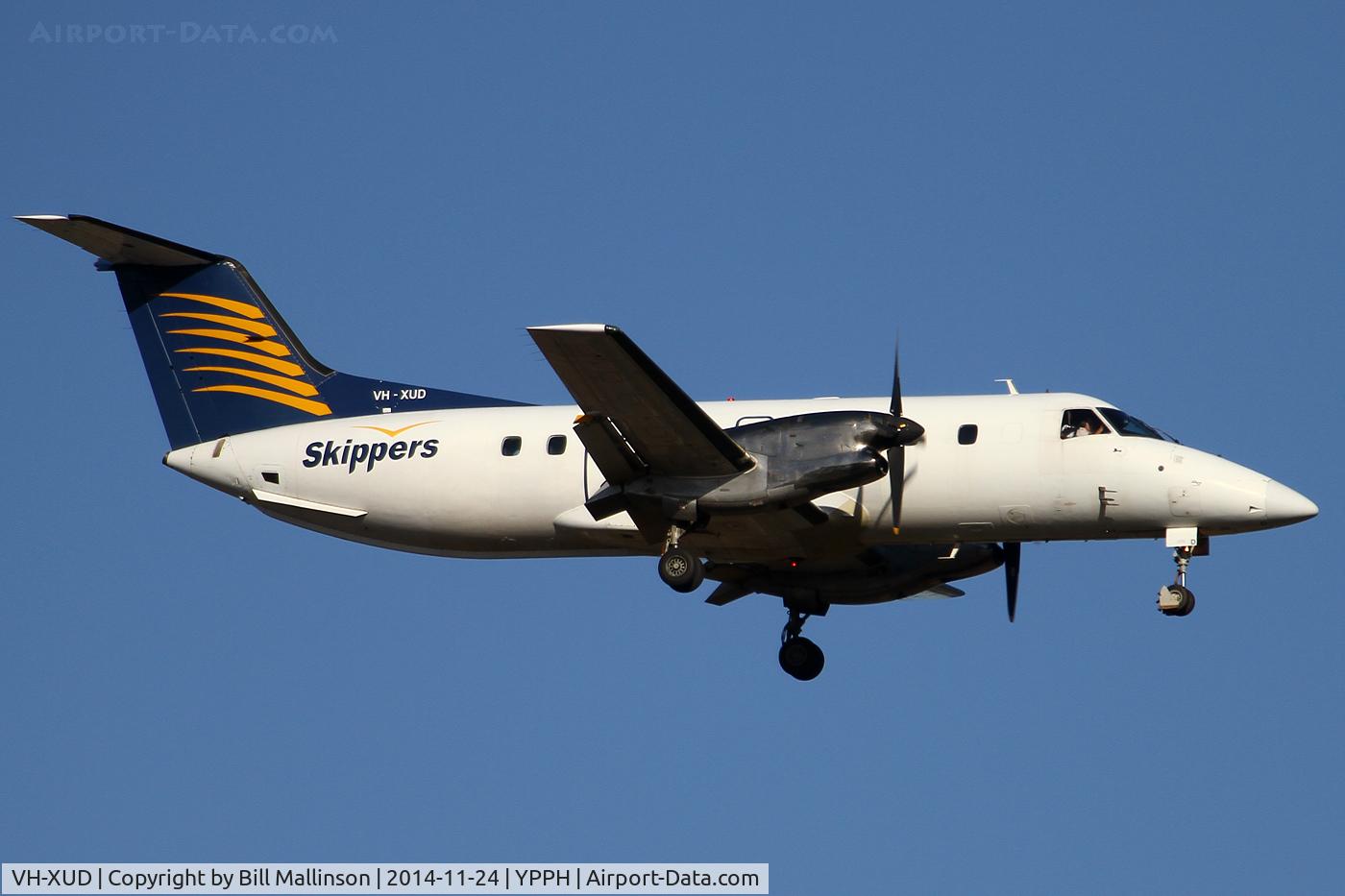 VH-XUD, 1989 Embraer EMB-120ER Brasilia C/N 120140, Finals to 21