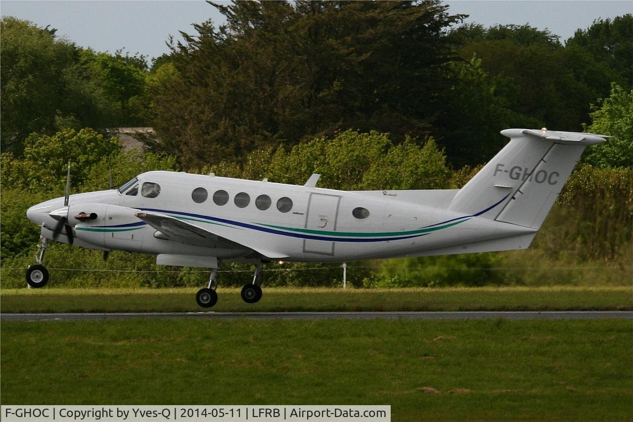 F-GHOC, 1978 Beech 200 Super King Air C/N BB-406, Beech 200 Super King Air, Take off rwy 25L, Brest-Bretagne airport (LFRB-BES)