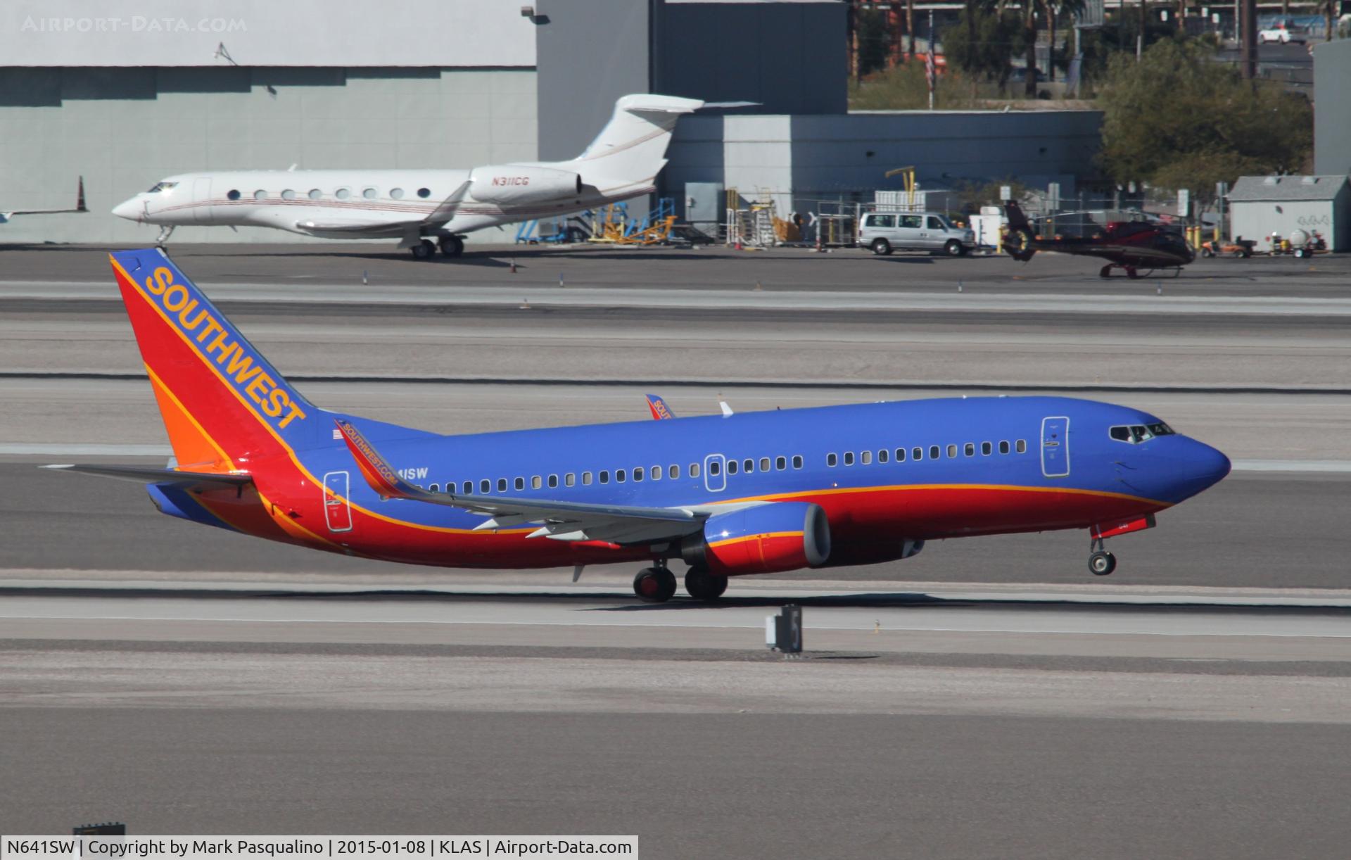 N641SW, 1996 Boeing 737-3H4 C/N 27714, Boeing 737-300