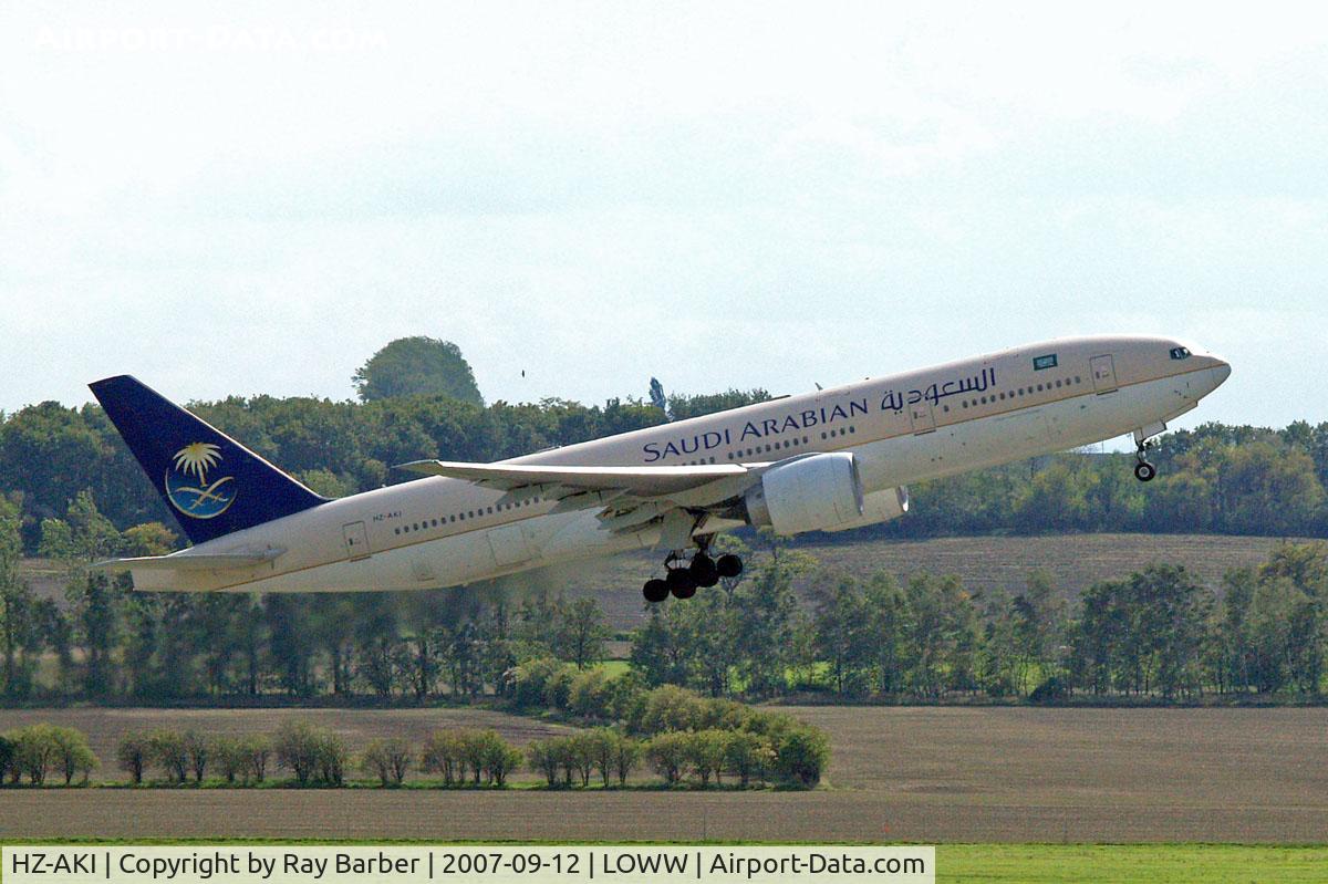 HZ-AKI, 1998 Boeing 777-268/ER C/N 28352, Boeing 777-268ER [28352] (Saudi Arabian Airlines) Vienna-Schwechat~OE 12/09/2007