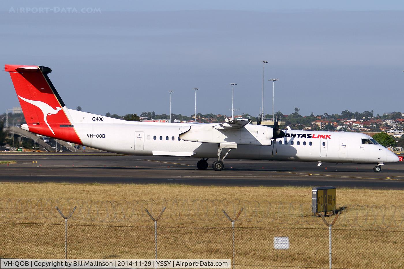 VH-QOB, 2005 De Havilland Canada DHC-8-402Q Dash 8 C/N 4116, taxiing from 34R