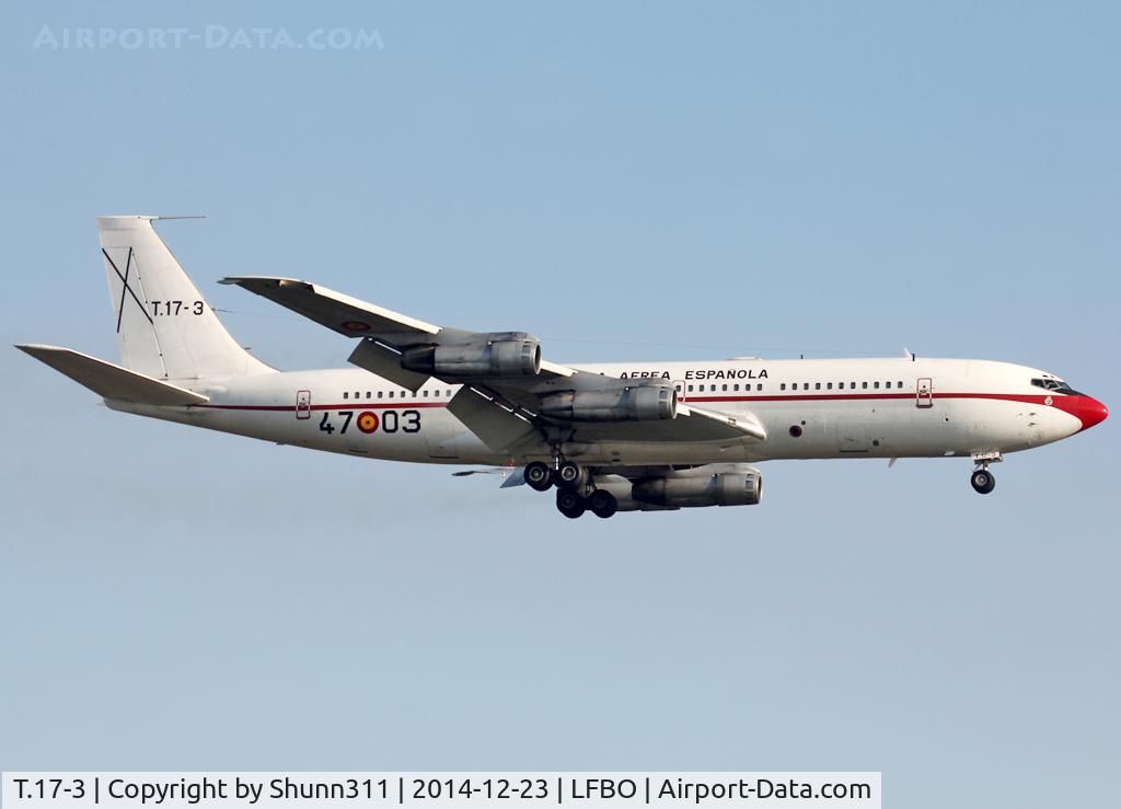 T.17-3, 1977 Boeing 707-368C C/N 21367, Special surprise this day with this oldest lady who was passed throught LFBO Airport for a landing / take off exercice !!! So happy to have seen it just before Xmas :-) My third B707 in 20th years of spotting :-)