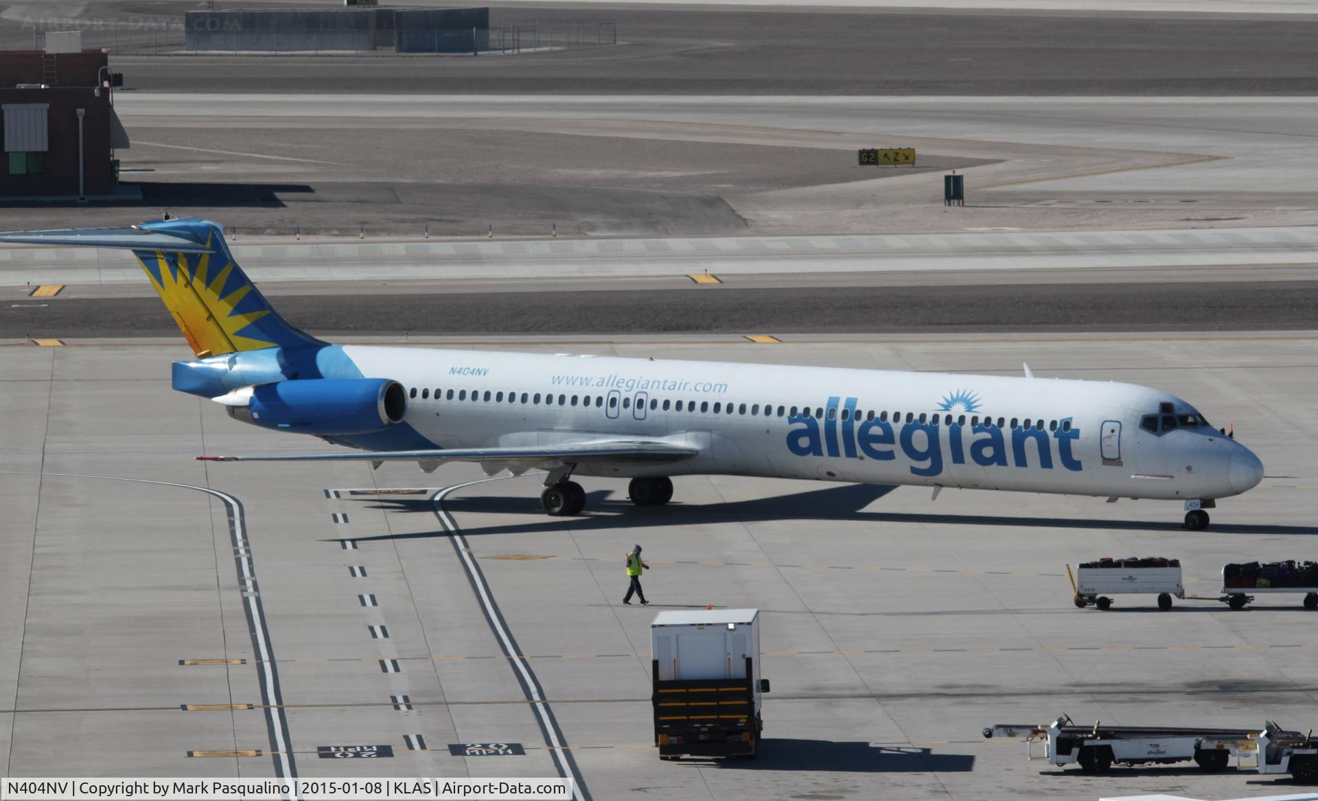 N404NV, 1989 McDonnell Douglas MD-88 C/N 49765, MD-88