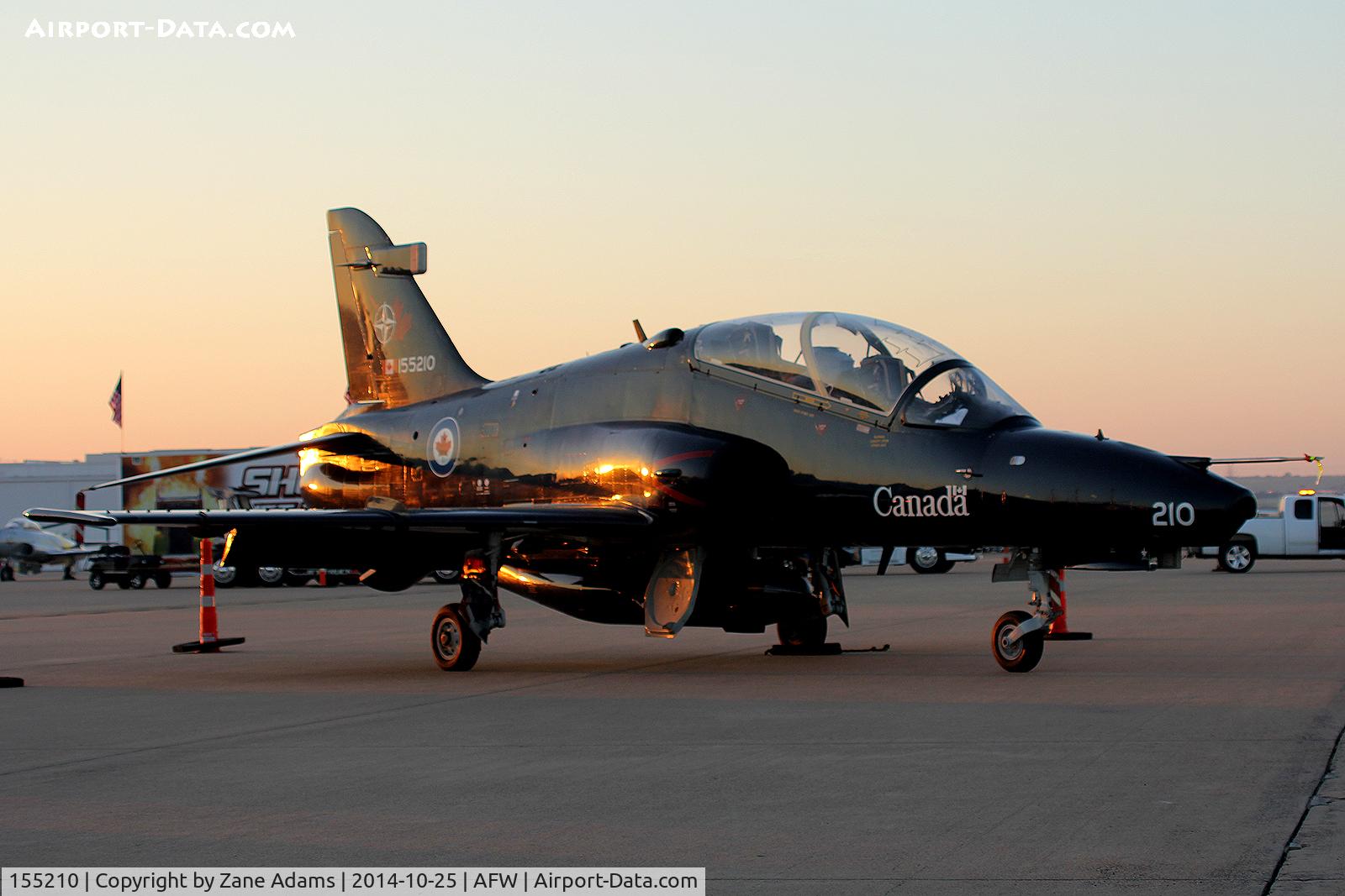 155210, 2000 BAE Systems CT-155 Hawk C/N IT018/704, At the 2014 Alliance Airshow