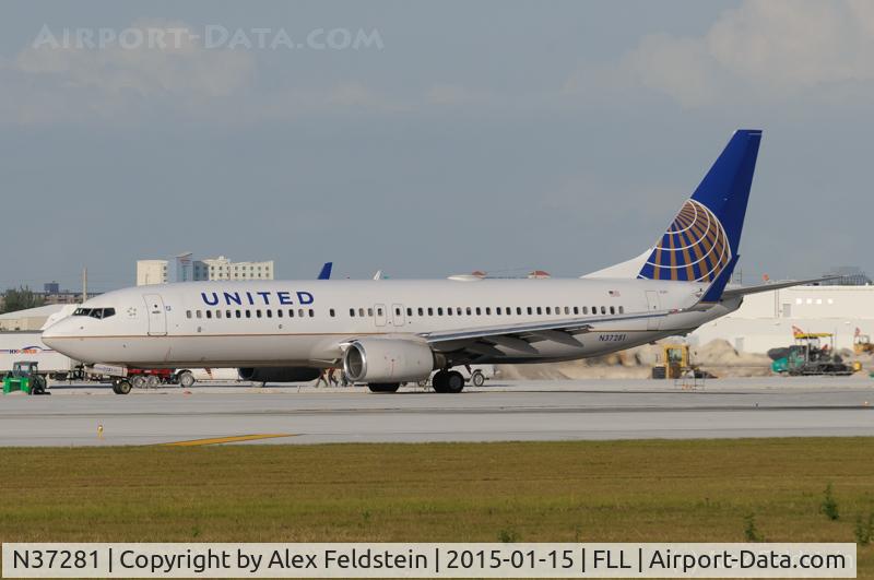 N37281, 2003 Boeing 737-824 C/N 31599, Ft. Lauderdale
