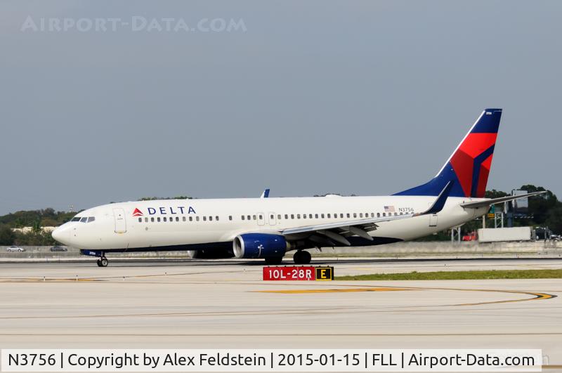 N3756, 2001 Boeing 737-832 C/N 30493, Ft. Lauderdale