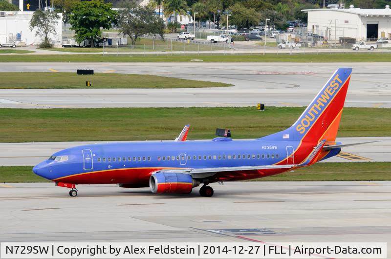 N729SW, 1999 Boeing 737-7H4 C/N 27861, Ft. Lauderdale