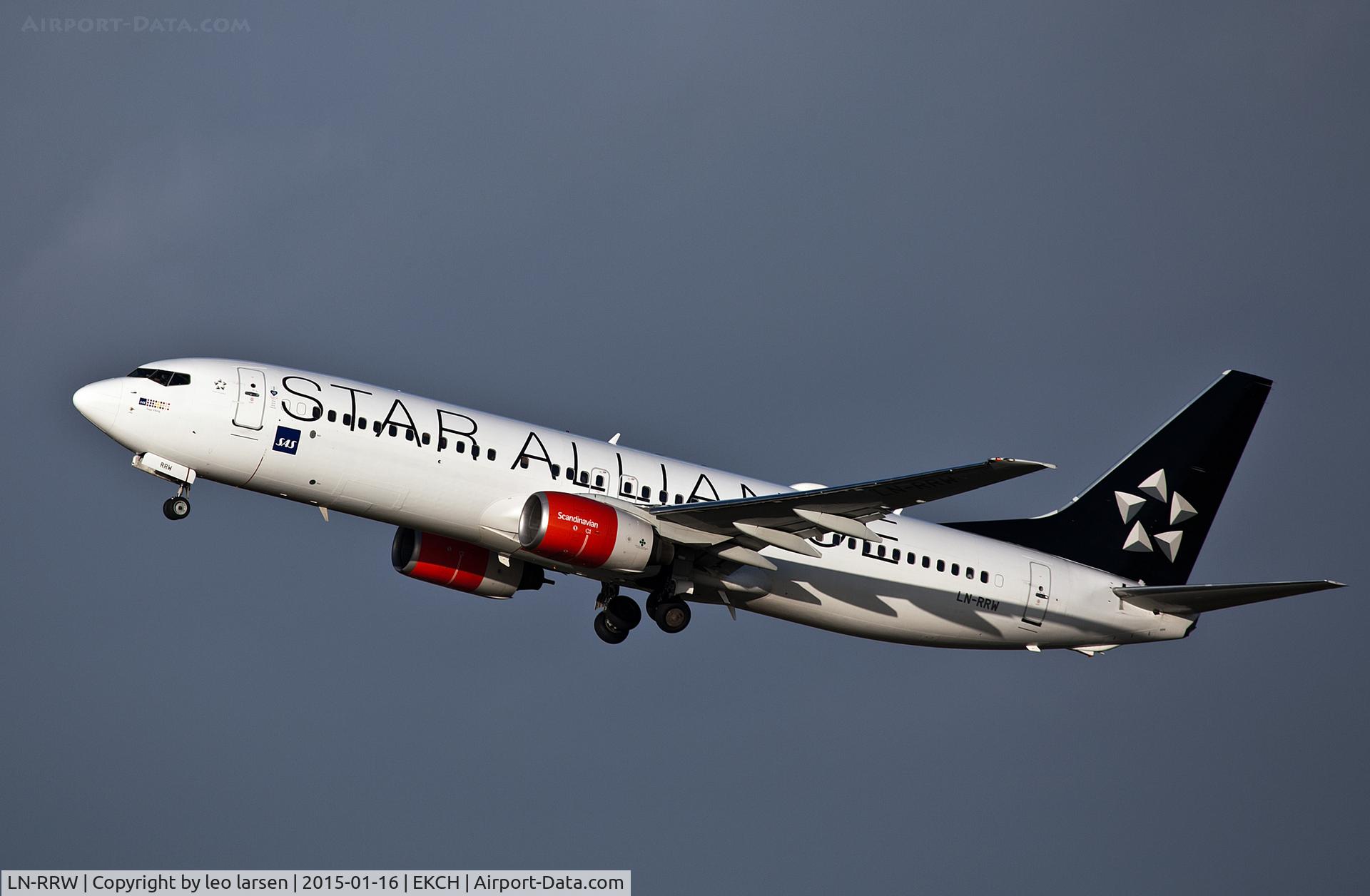 LN-RRW, 2004 Boeing 737-883 C/N 32277, Copenhagen Kastrup 16.1.15