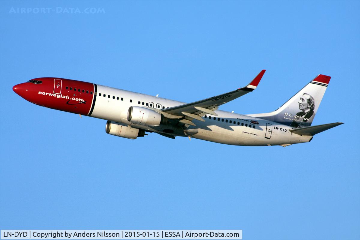 LN-DYD, 2010 Boeing 737-8JP C/N 39002, Departing runway 19R.