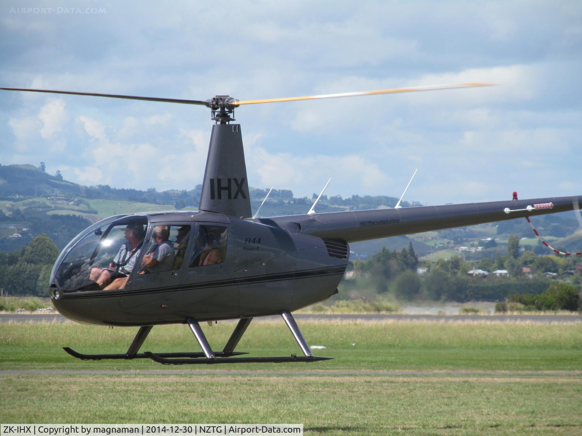 ZK-IHX, Robinson R44 II C/N 11367, Just leaving for local flight