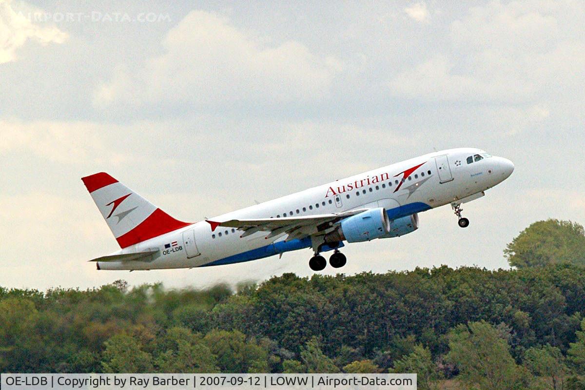 OE-LDB, 2004 Airbus A319-112 C/N 2174, Airbus A319-112 [2174] (Austrian Airlines) Vienna-Schwechat~OE 12/09/2007