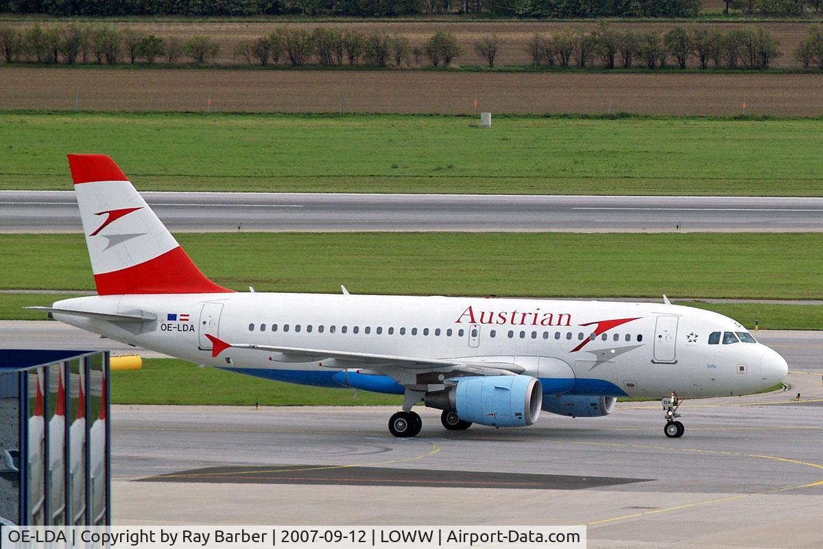OE-LDA, 2004 Airbus A319-112 C/N 2131, Airbus A319-112 [2131] (Austrian Airlines) Vienna-Schwechat~OE 12/09/2007