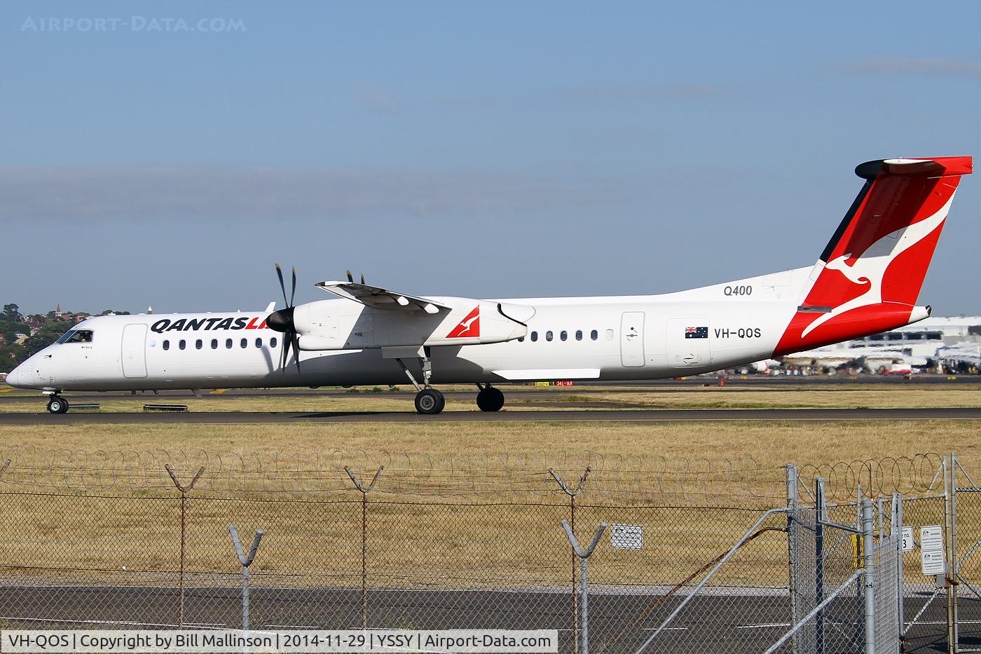 VH-QOS, 2009 De Havilland Canada DHC-8-402Q Dash 8 C/N 4263, Taxiing to 34R