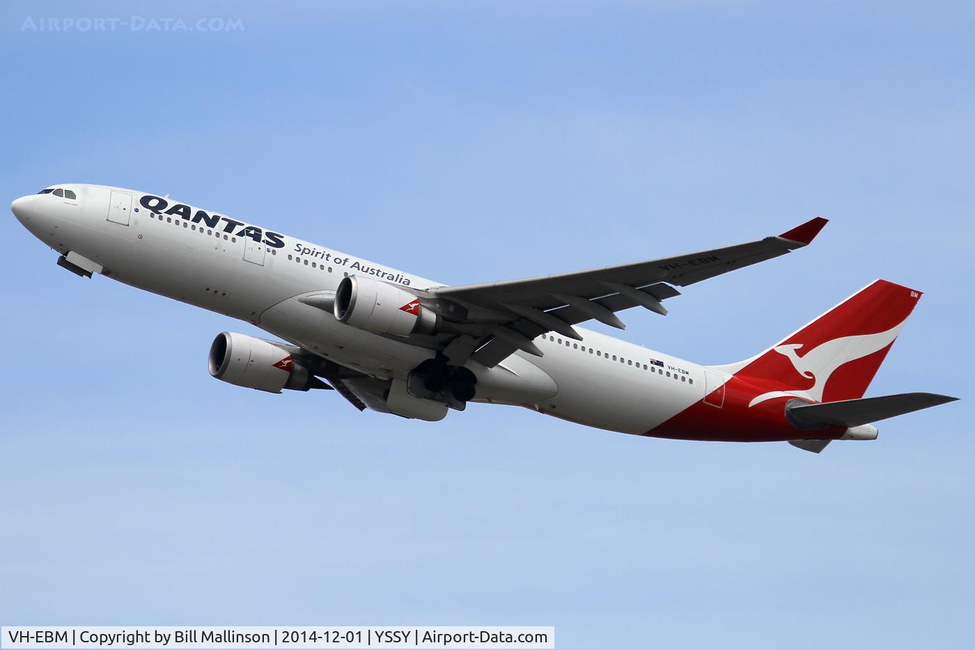 VH-EBM, 2009 Airbus A330-202 C/N 1061, away to PER as QF577 from 34L