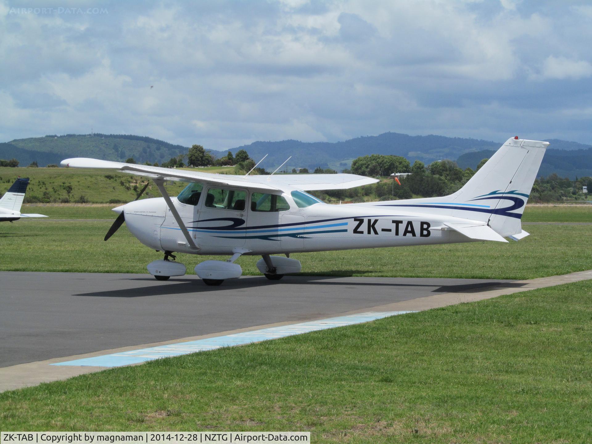 ZK-TAB, Cessna 172N C/N 17273811, Nice bet