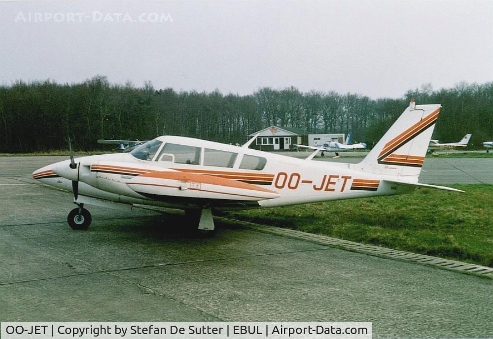 OO-JET, Piper PA-30 Twin Comanche Twin Comanche C/N 30-1603, Parked at Aero Club Brugge. Late 1980's.