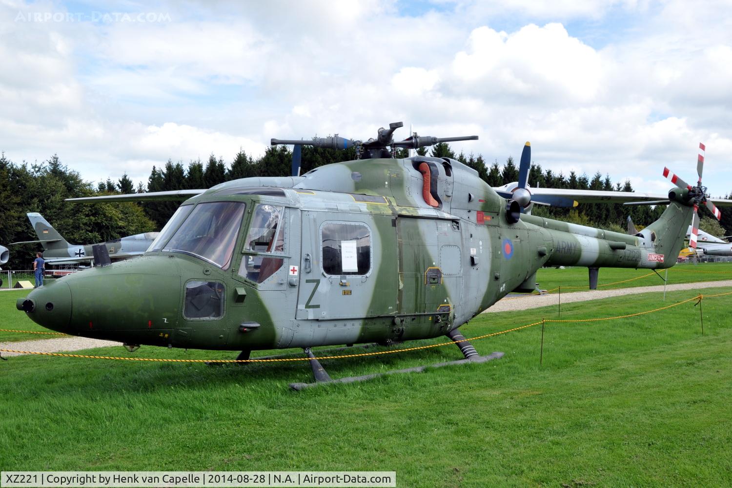 XZ221, 1979 Westland Lynx AH.7 C/N 147, Westland Lynx AH7, without rotorblades, in the aircraft museum at Hermeskeil, Germany.