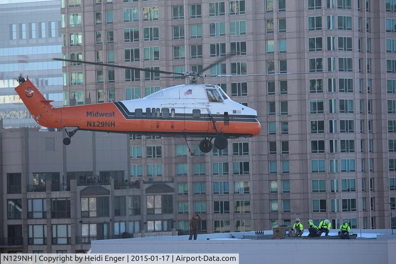 N129NH, 1975 Sikorsky S-58JT C/N 58-855, Helicopter Lift, River North, Chicago, IL Jan 17th 2015