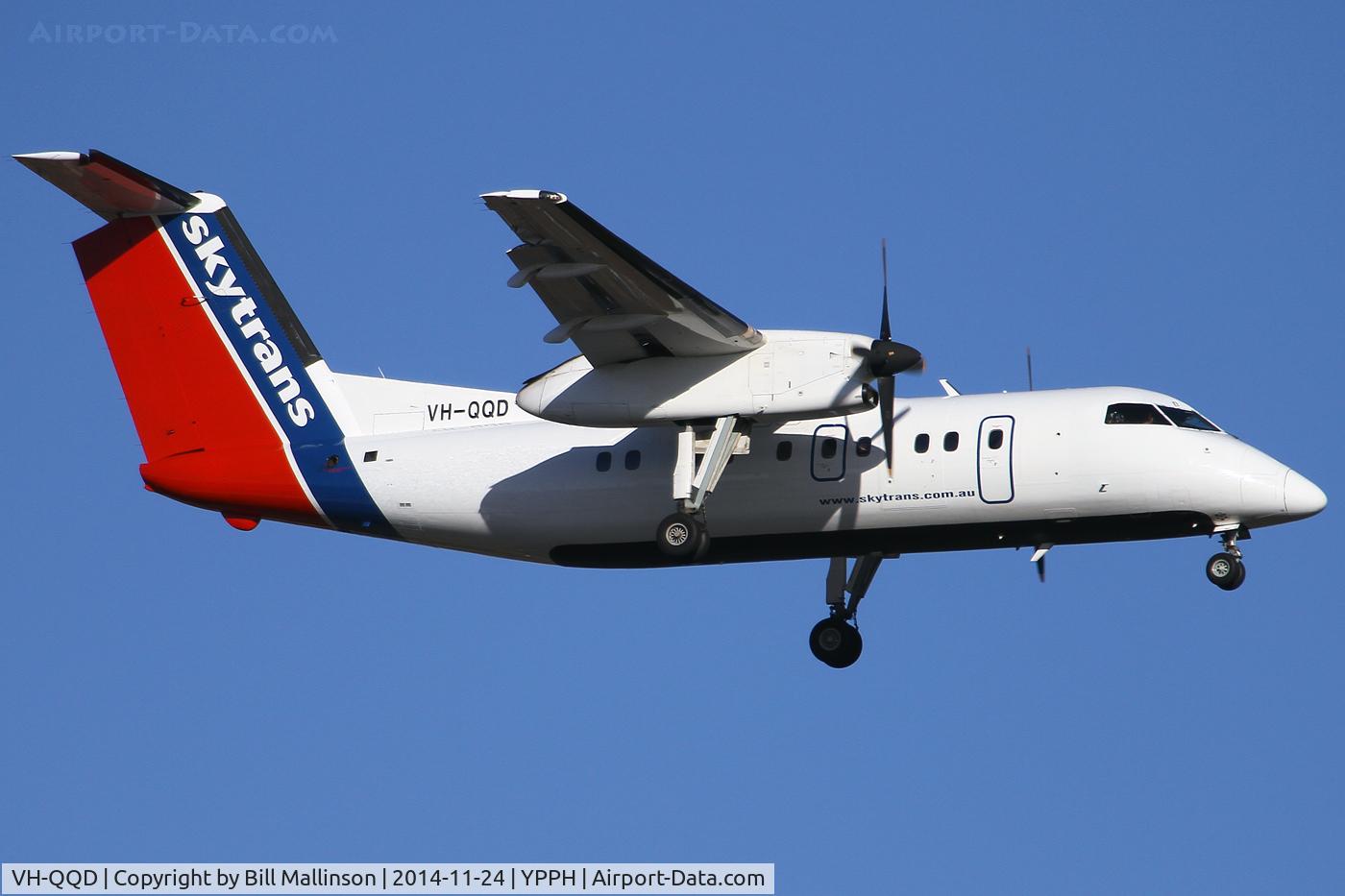 VH-QQD, 1991 De Havilland Canada DHC-8-102 Dash 8 Dash 8 C/N 245, FINALS TO 21