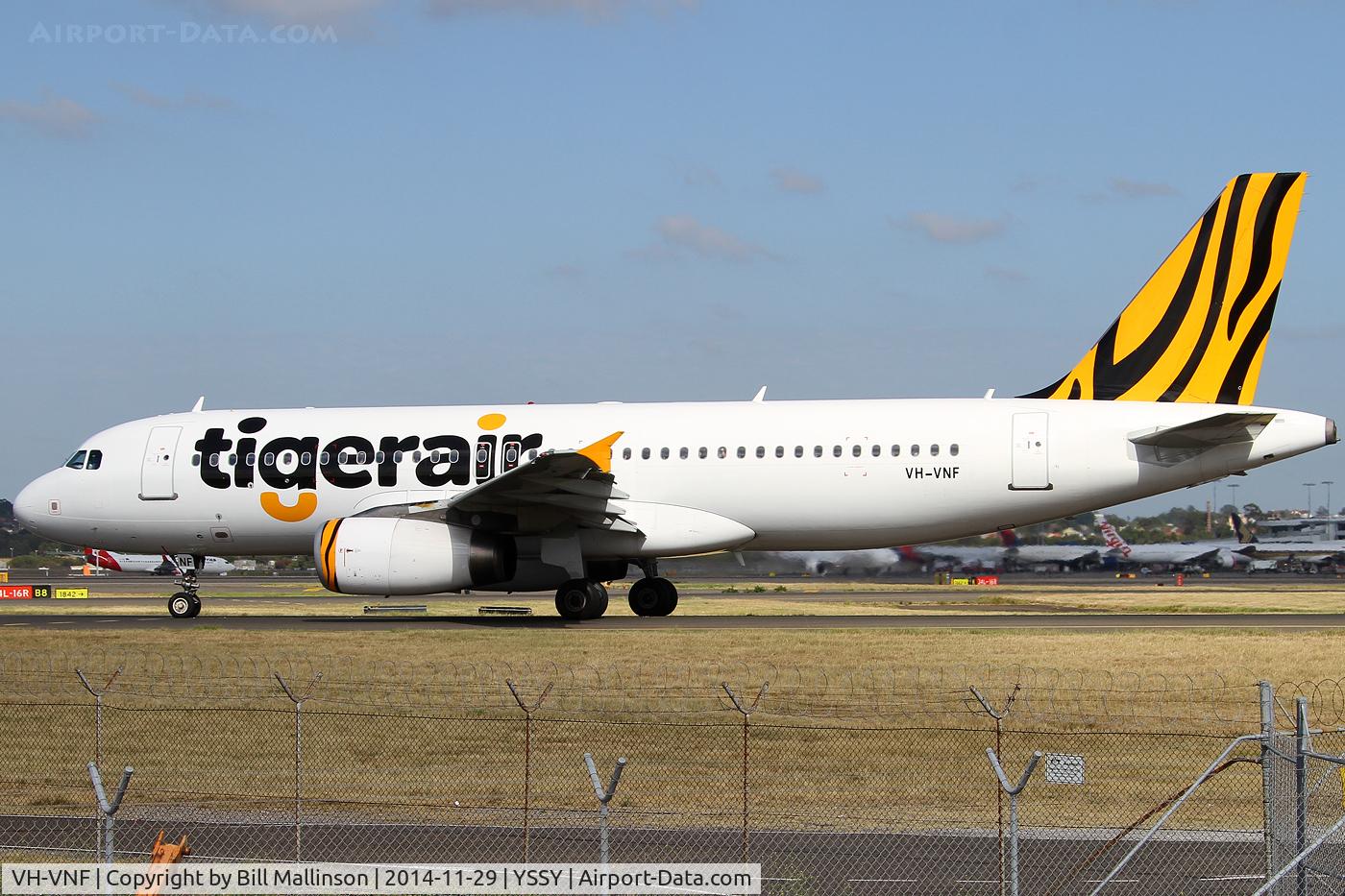 VH-VNF, 2007 Airbus A320-232 C/N 3332, TAXIING TO 34R