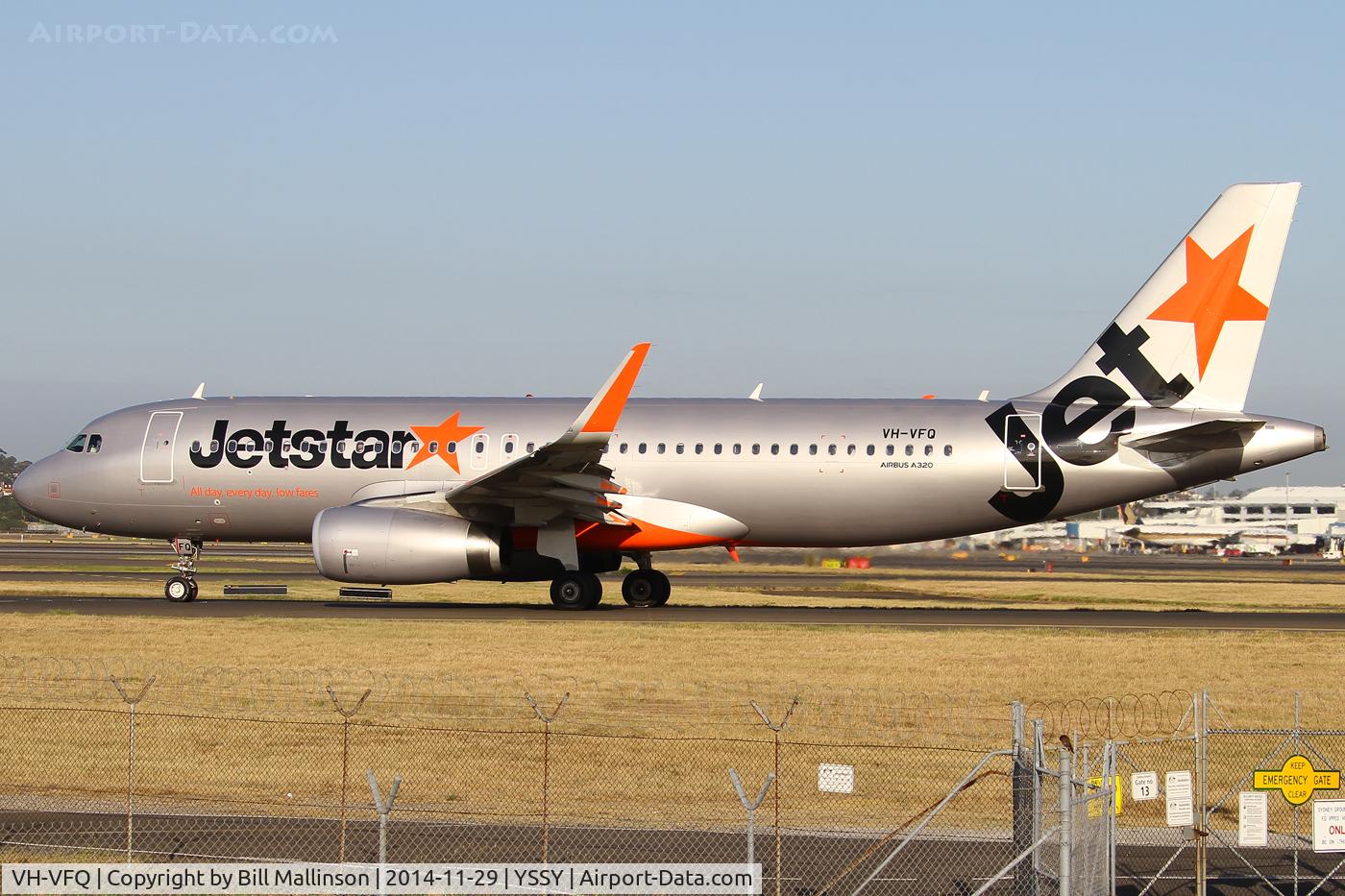 VH-VFQ, 2013 Airbus A320-232 C/N 5780, taxiing to 34R