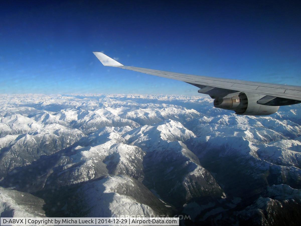D-ABVX, 1999 Boeing 747-430 C/N 29868, Beautiful apporach to Vancouver
