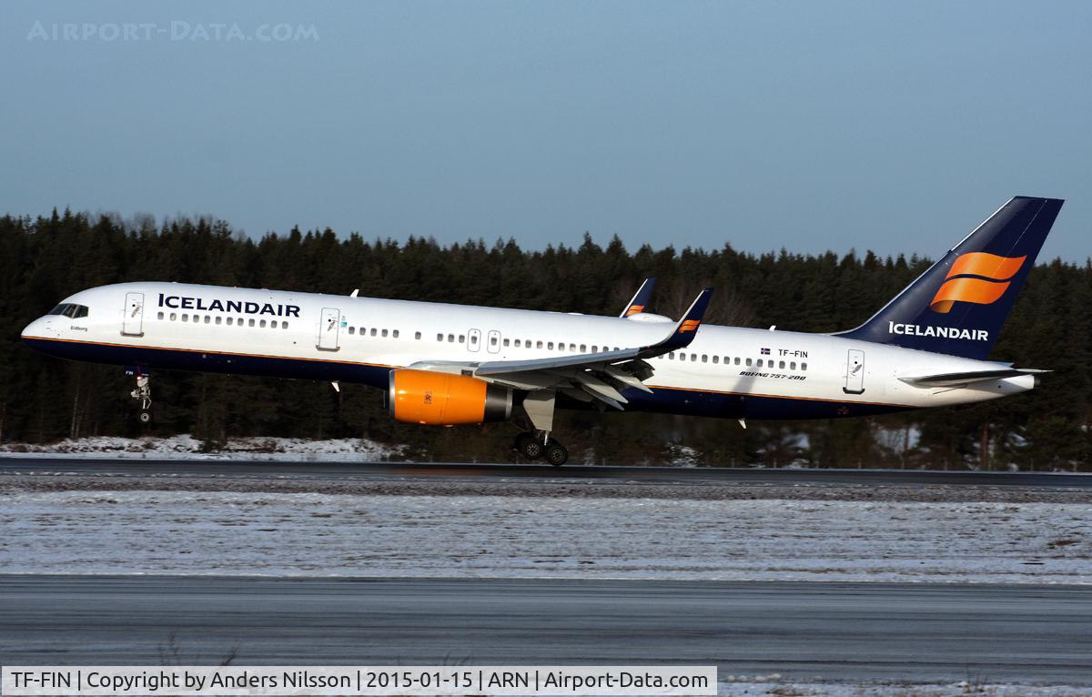 TF-FIN, 1997 Boeing 757-208 C/N 28989, Landing on runway 26.