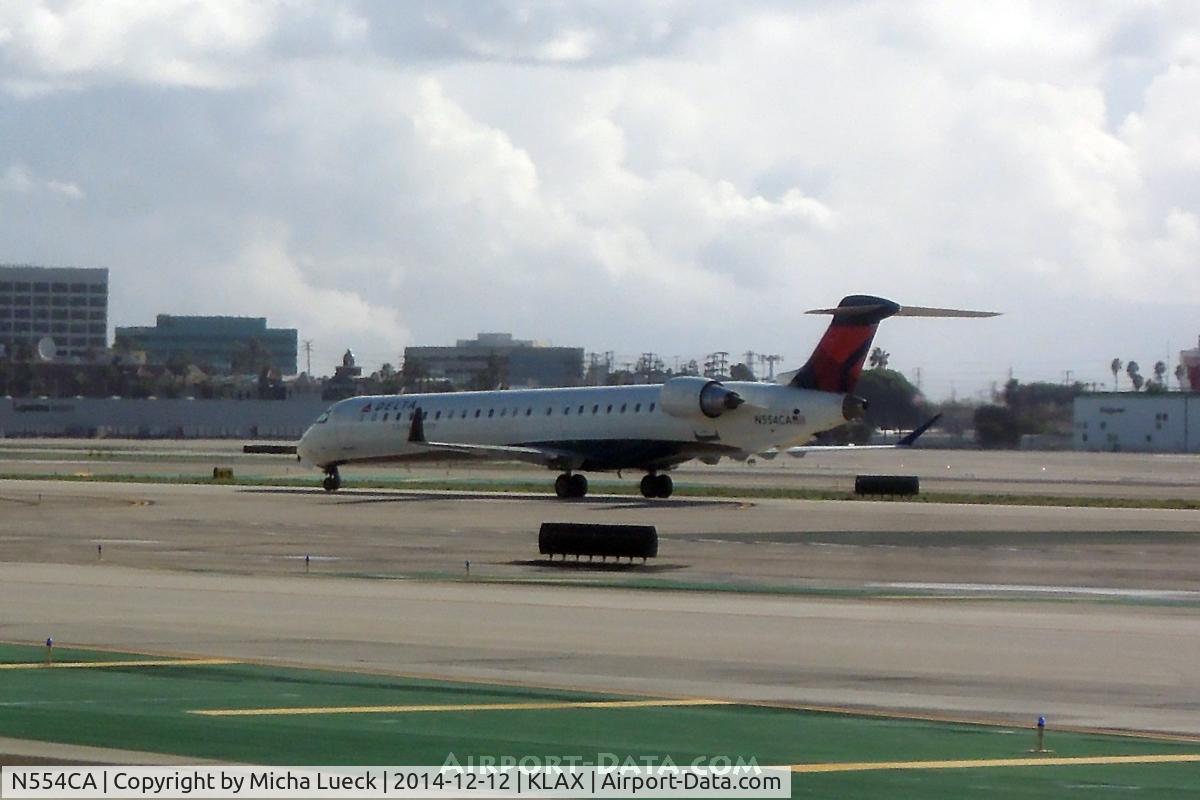 N554CA, 2008 Bombardier CRJ-900ER (CL-600-2D24) C/N 15168, At LAX
