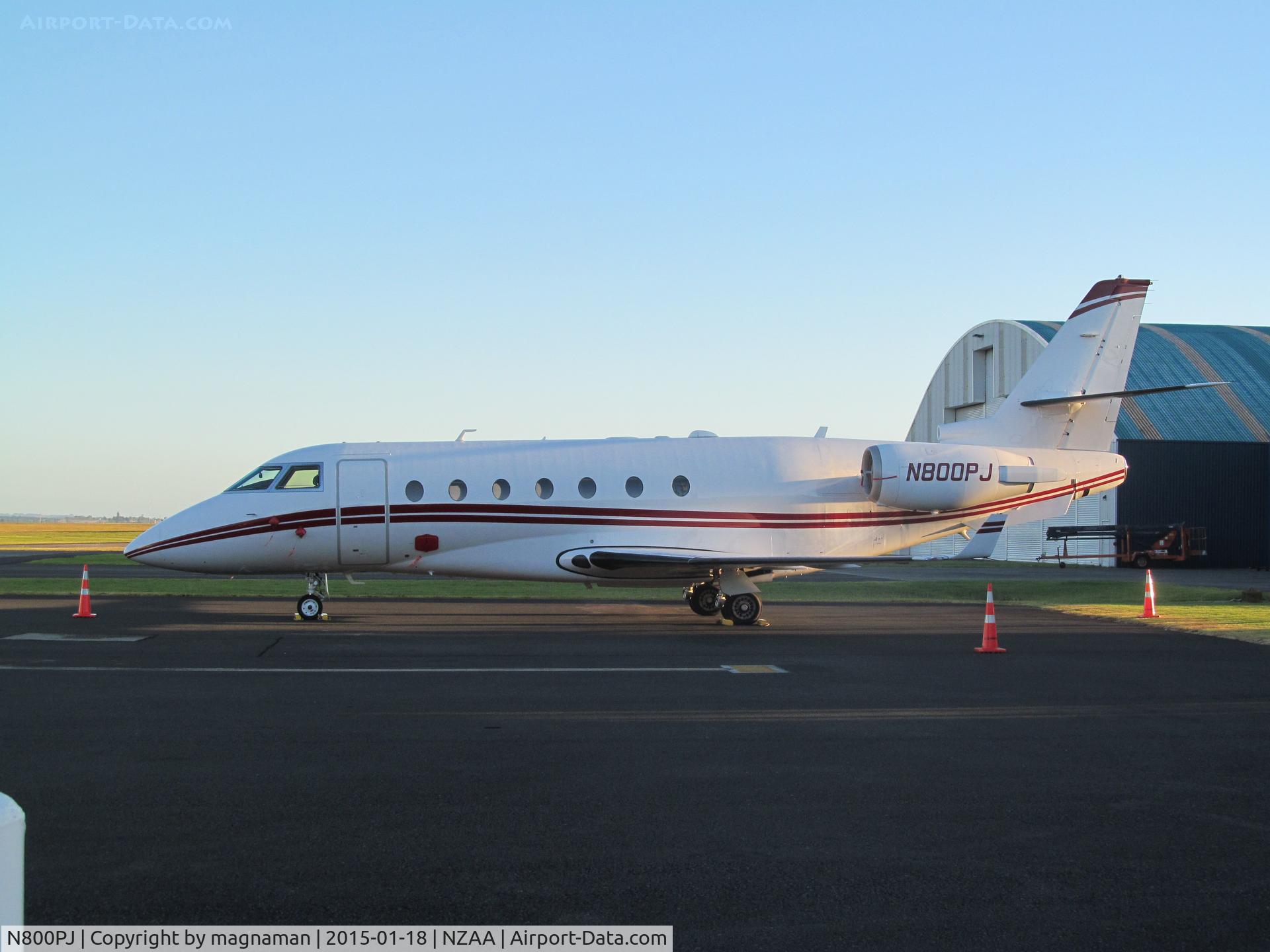 N800PJ, 2000 Israel Aircraft Industries IAI-1126 Galaxy C/N 026, parked up for night