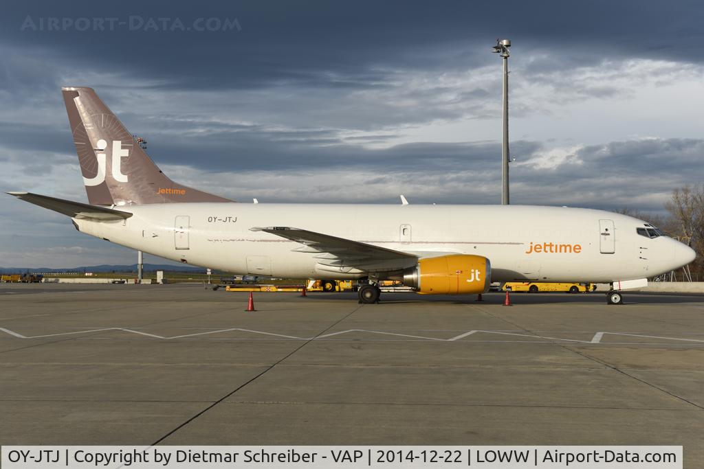 OY-JTJ, 1988 Boeing 737-301F C/N 23741, jettime Boeing 737-300