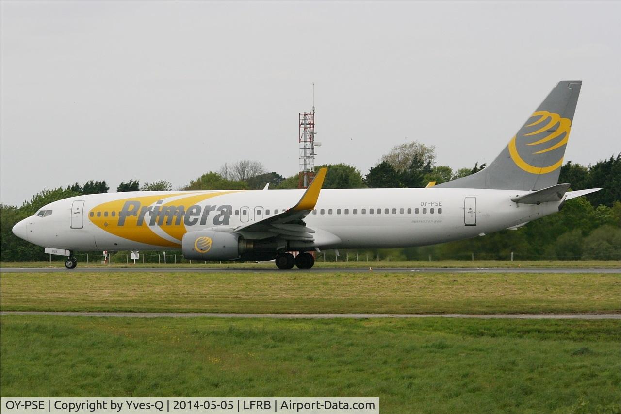 OY-PSE, 2000 Boeing 737-809 C/N 30664, Boeing 737-809, Take off rwy 25L, Brest-Bretagne Airport (LFRB-BES)