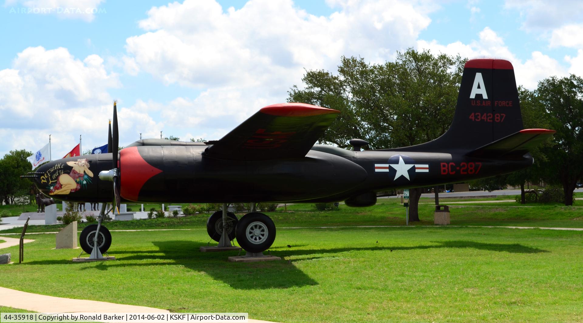 44-35918, 1944 Douglas A-26C-50-DT Invader C/N 29187, LMTC Parade Field