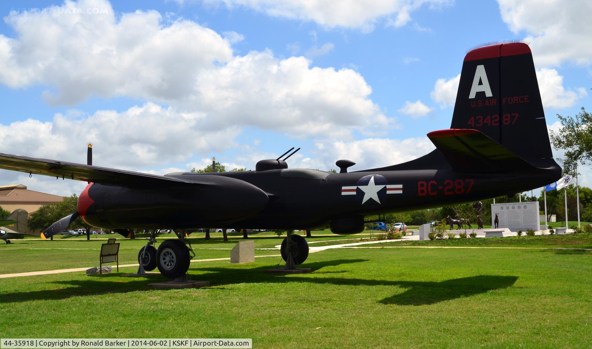 44-35918, 1944 Douglas A-26C-50-DT Invader C/N 29187, LMTC Parade Field