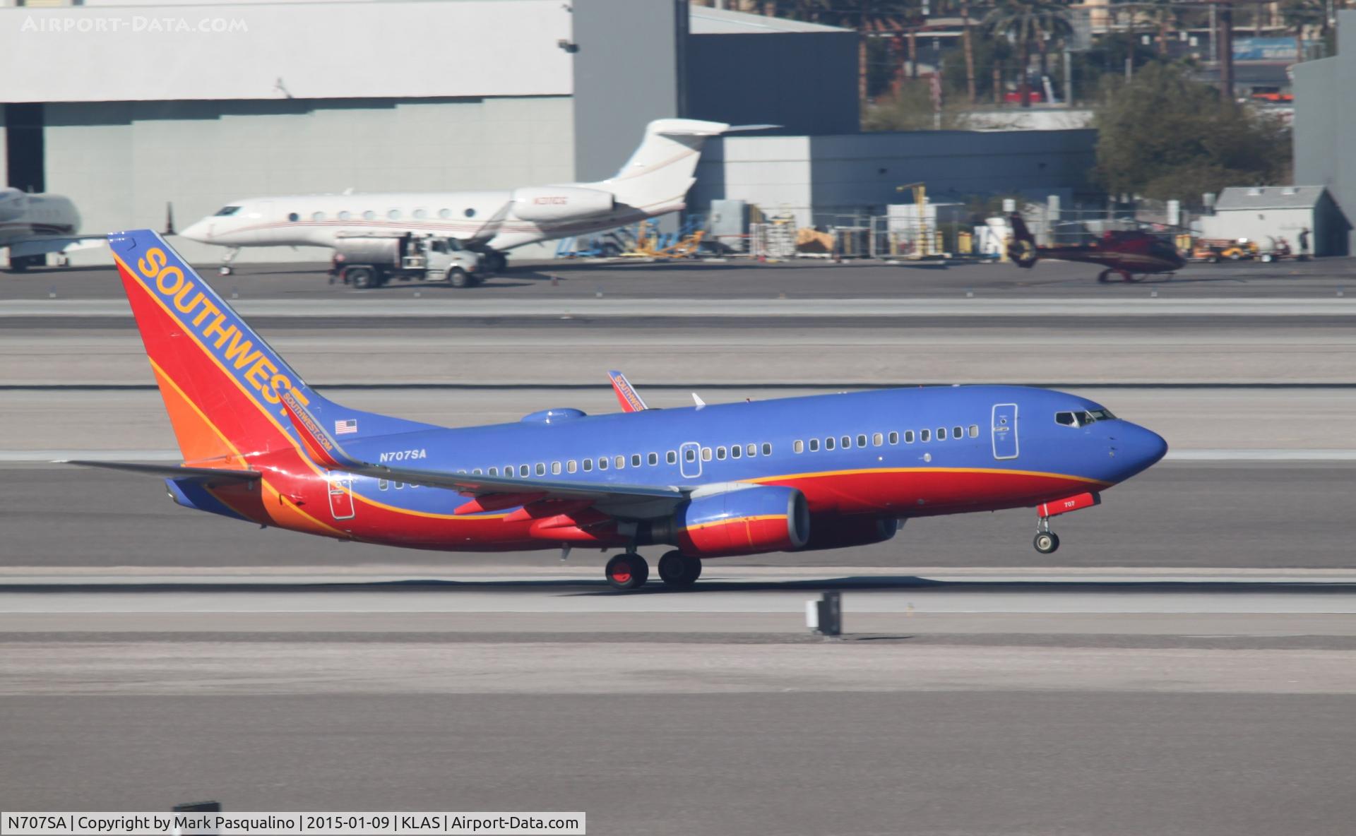N707SA, 1997 Boeing 737-7H4 C/N 27841, Boeing 737-700
