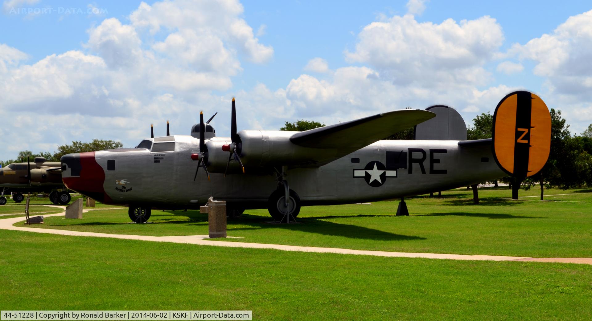 44-51228, 1944 Consolidated B-24M Liberator C/N 6083, LMTC Parade Field