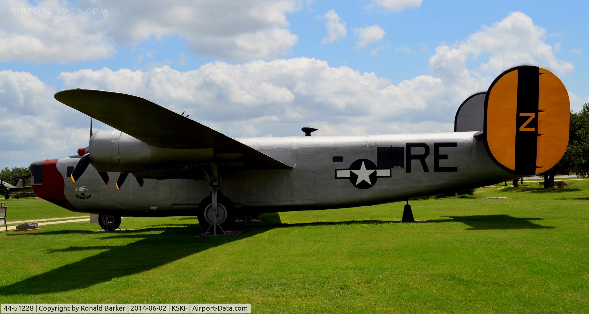 44-51228, 1944 Consolidated B-24M Liberator C/N 6083, LMTC Parade Field