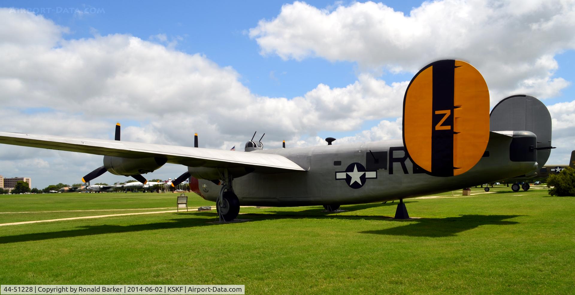 44-51228, 1944 Consolidated B-24M Liberator C/N 6083, LMTC Parade Field
