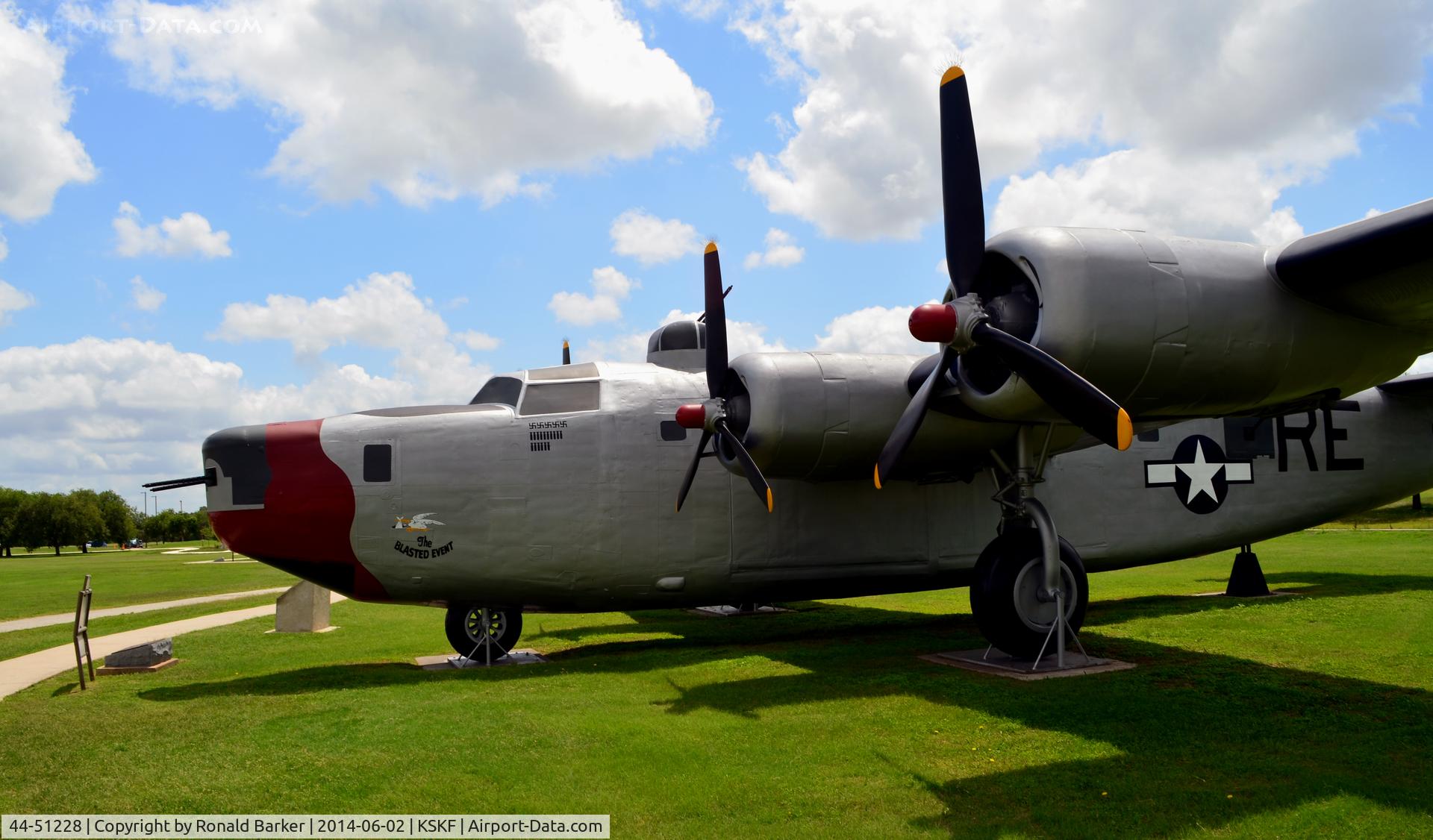 44-51228, 1944 Consolidated B-24M Liberator C/N 6083, LMTC Parade Field
