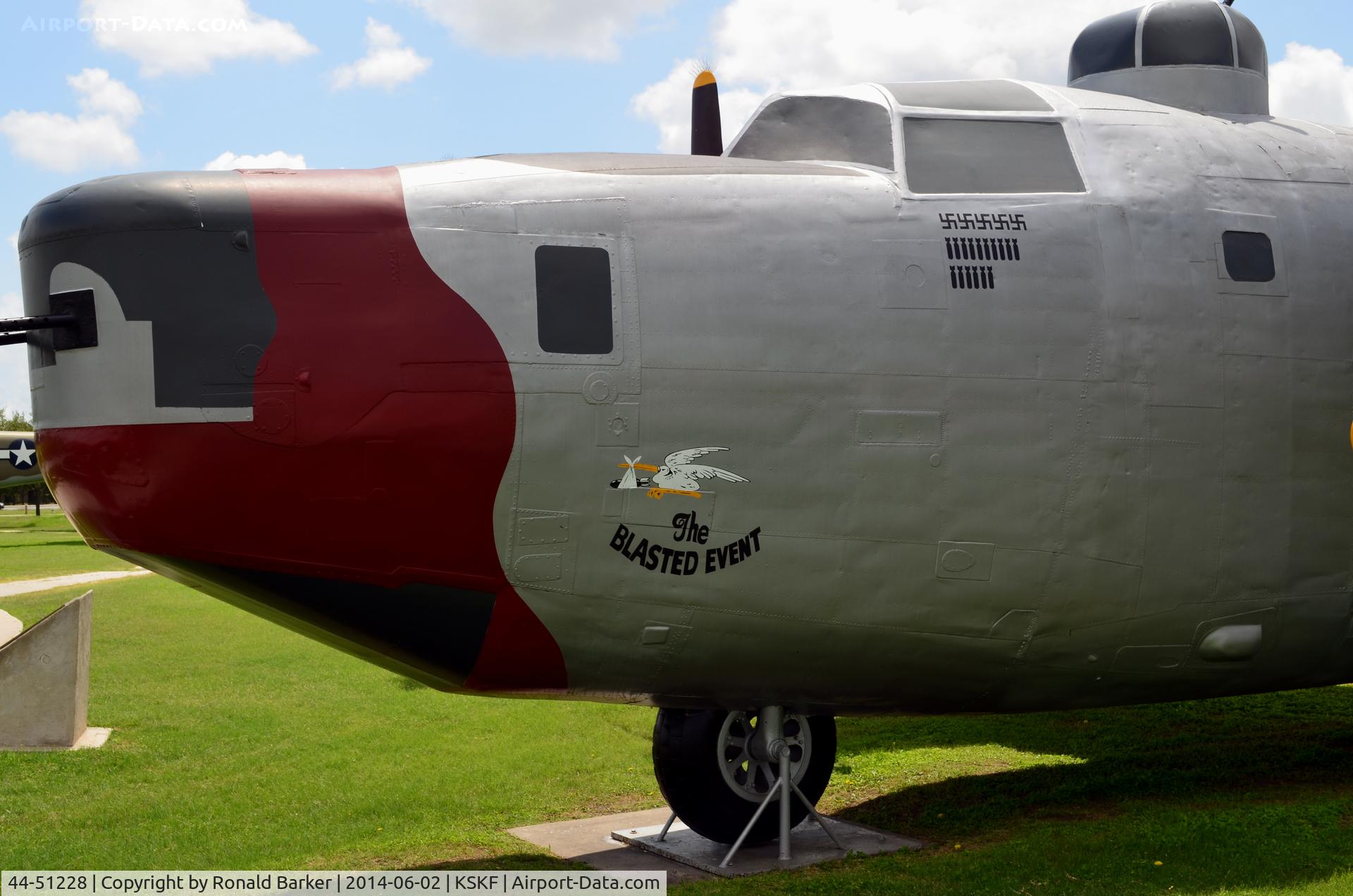 44-51228, 1944 Consolidated B-24M Liberator C/N 6083, LMTC Parade Field