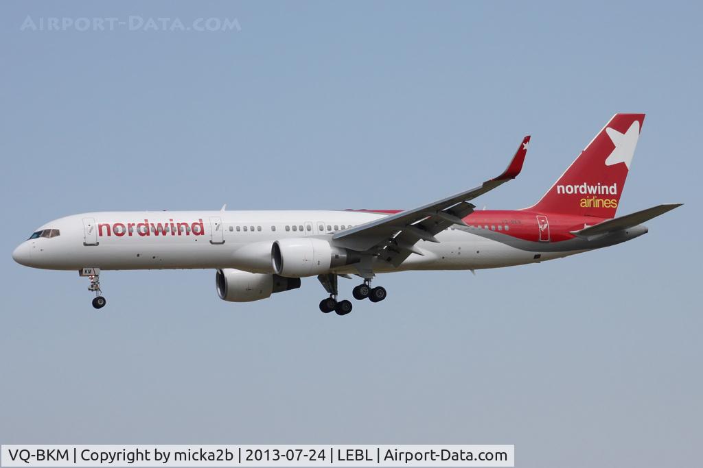 VQ-BKM, 1994 Boeing 757-29J C/N 27203, Landing