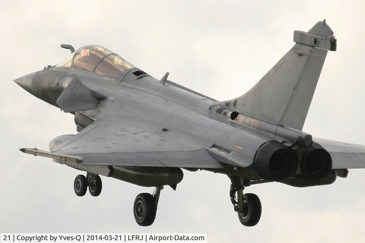 21, Dassault Rafale M C/N 21, Dassault Rafale M, On final rwy 26, Landivisiau Naval Air Base (LFRJ)