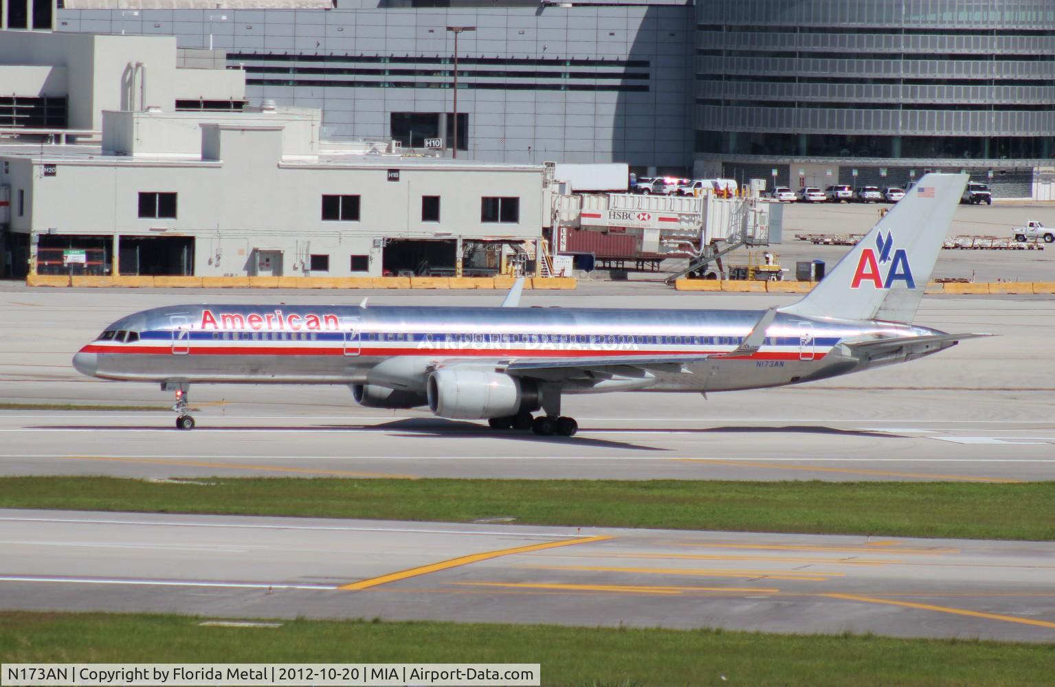 N173AN, 2002 Boeing 757-223 C/N 32399, American 757