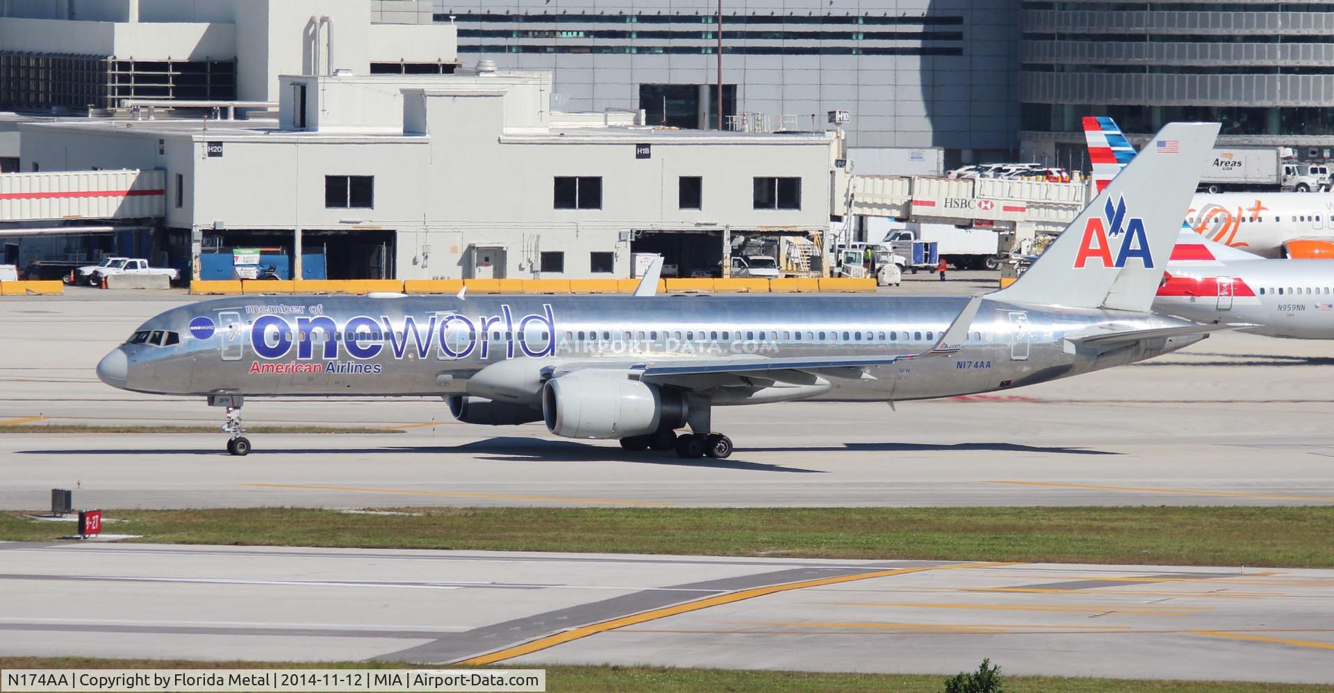 N174AA, 2002 Boeing 757-223 C/N 31308, American 757-200